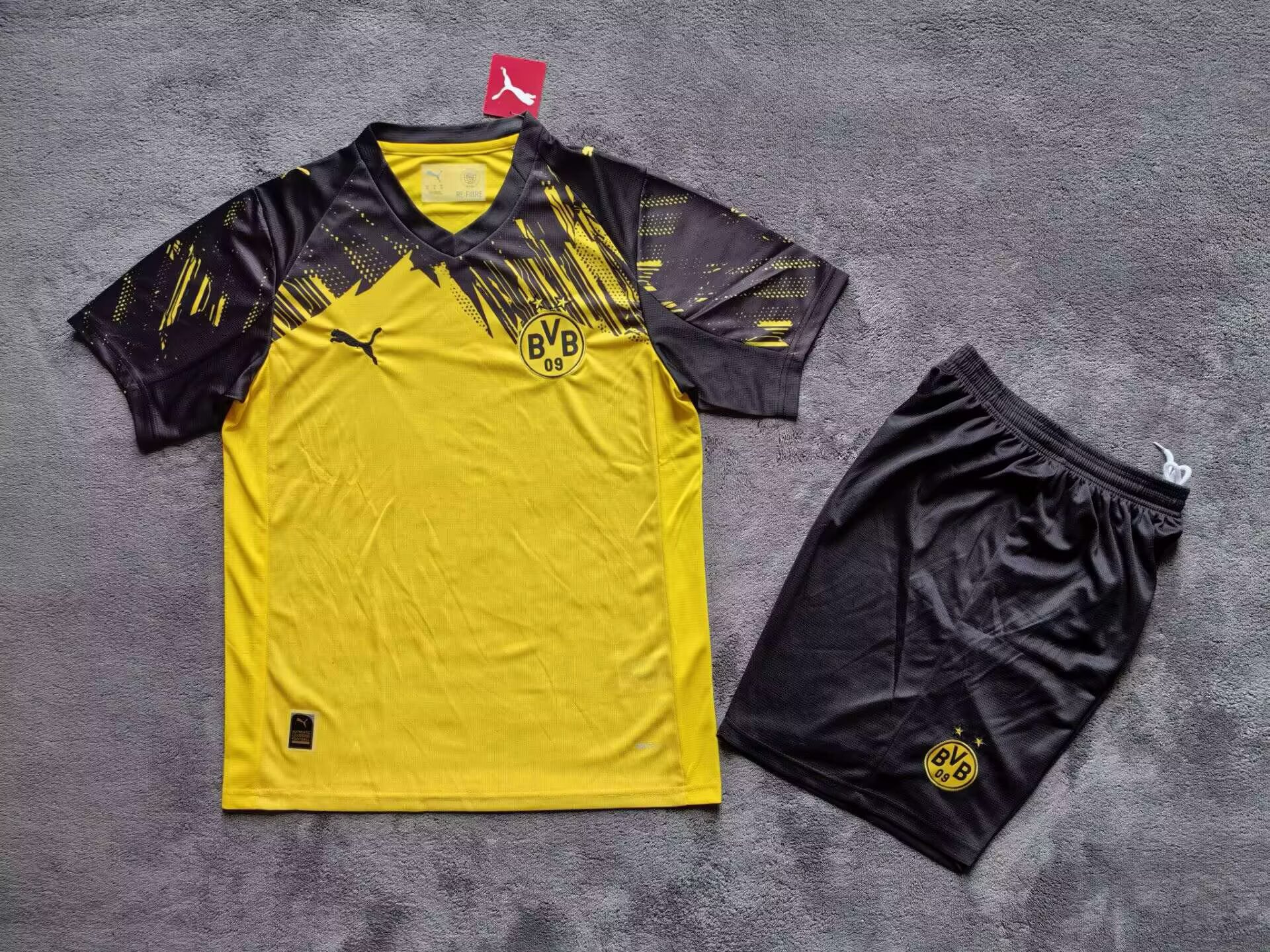 Adults kits 25/26 Dortmund  home