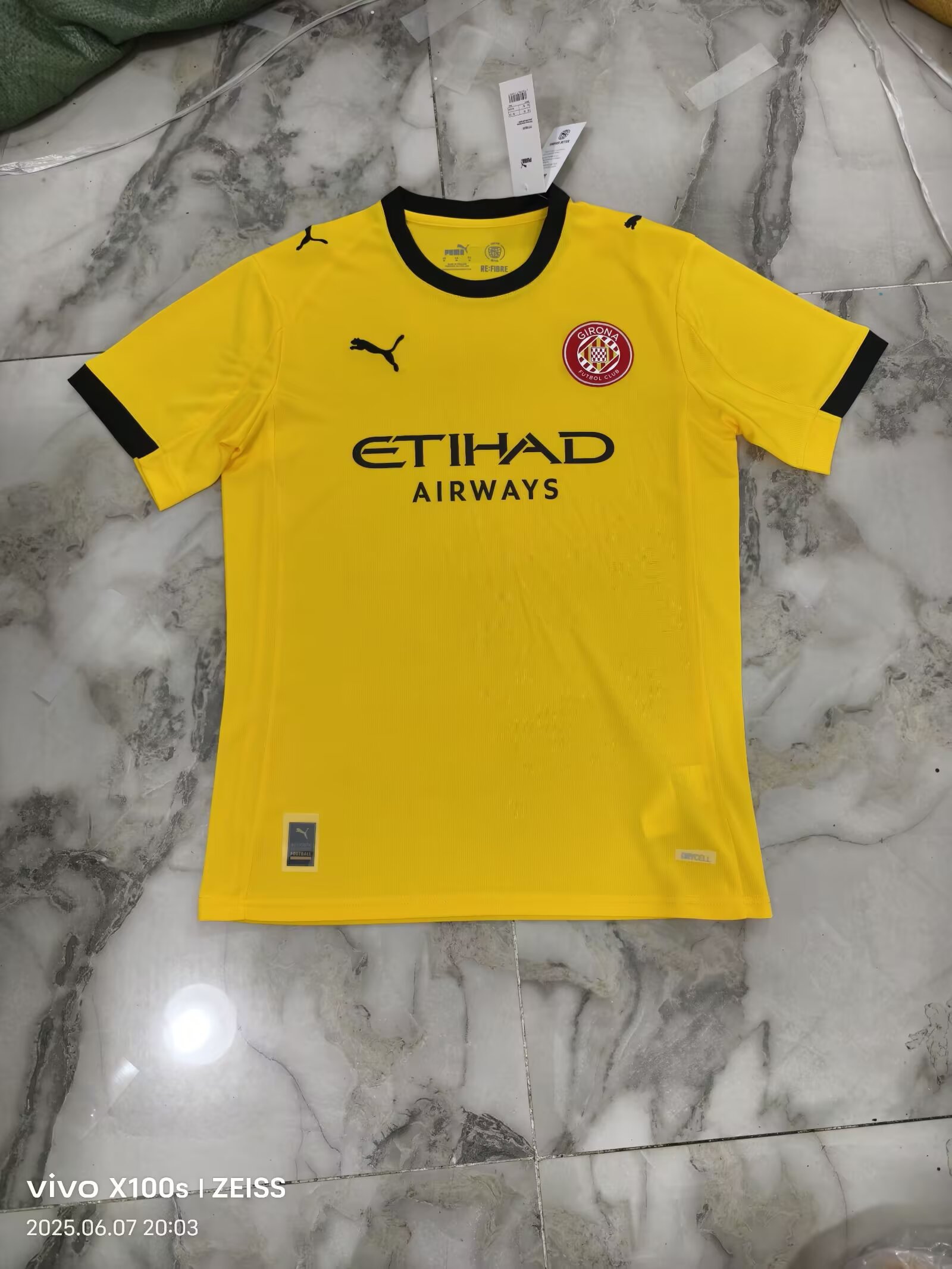 Fans Version 25/26 Girona away 