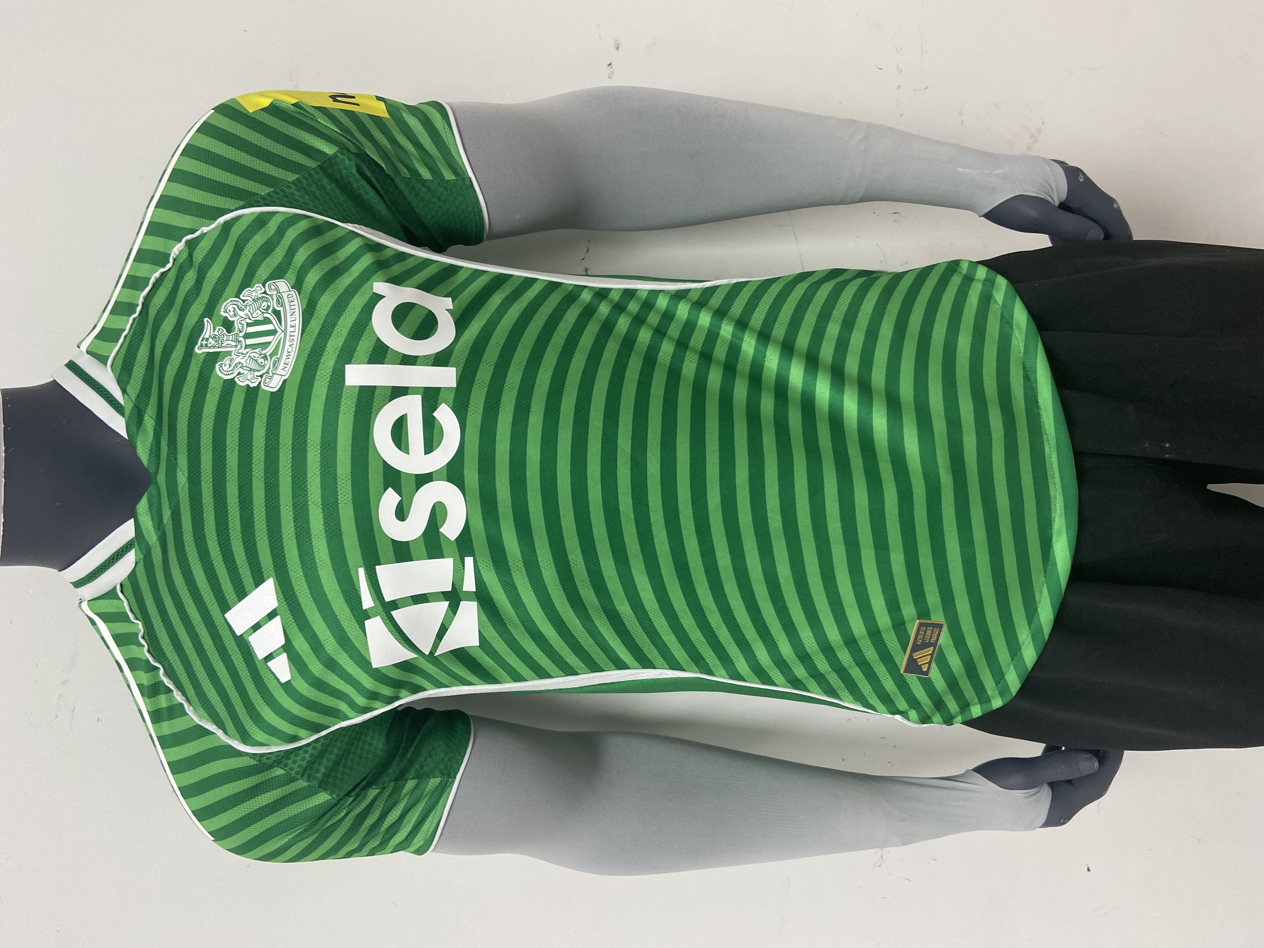 Player Version 25/26  Newcastle away
