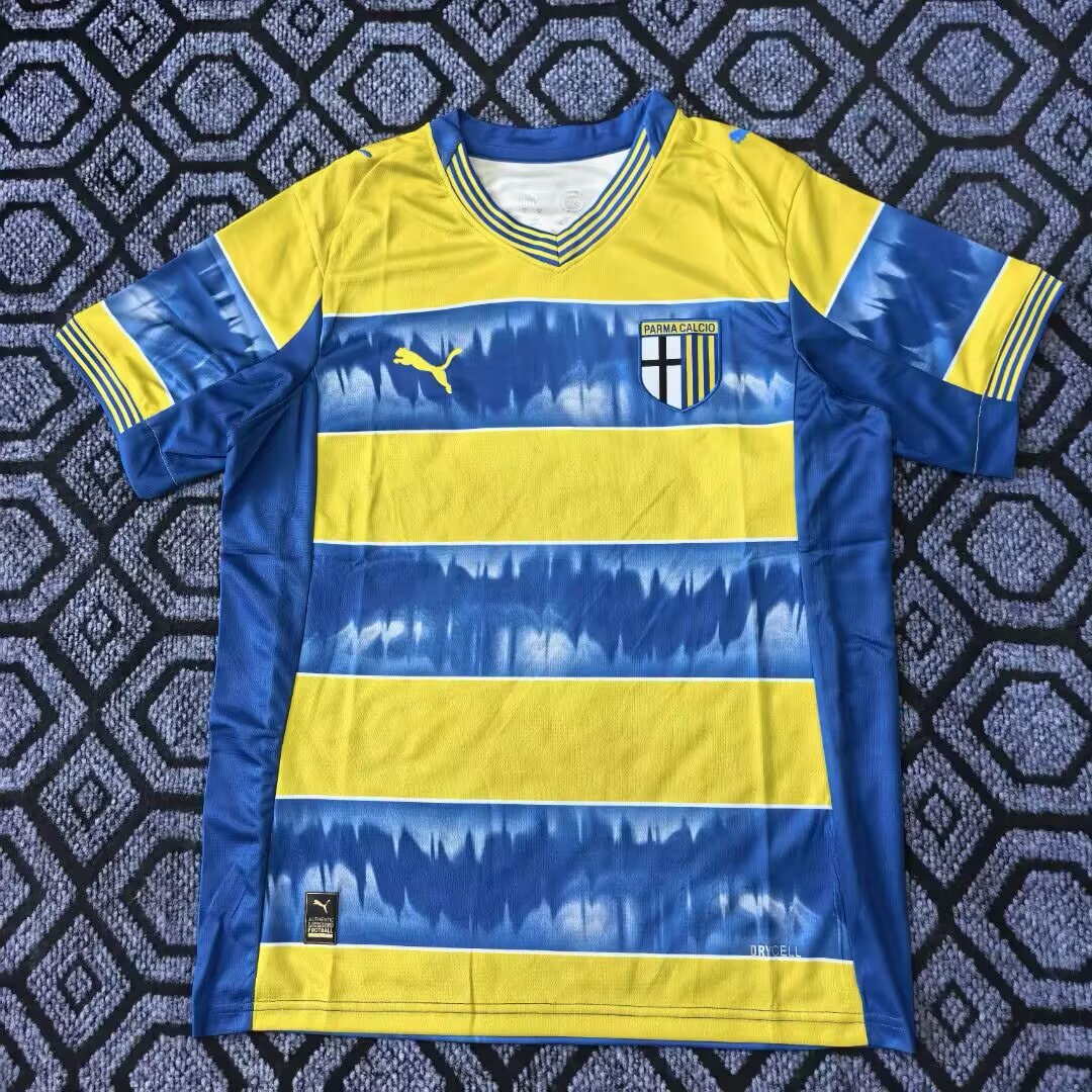 Fans Version 25/26 Parma away