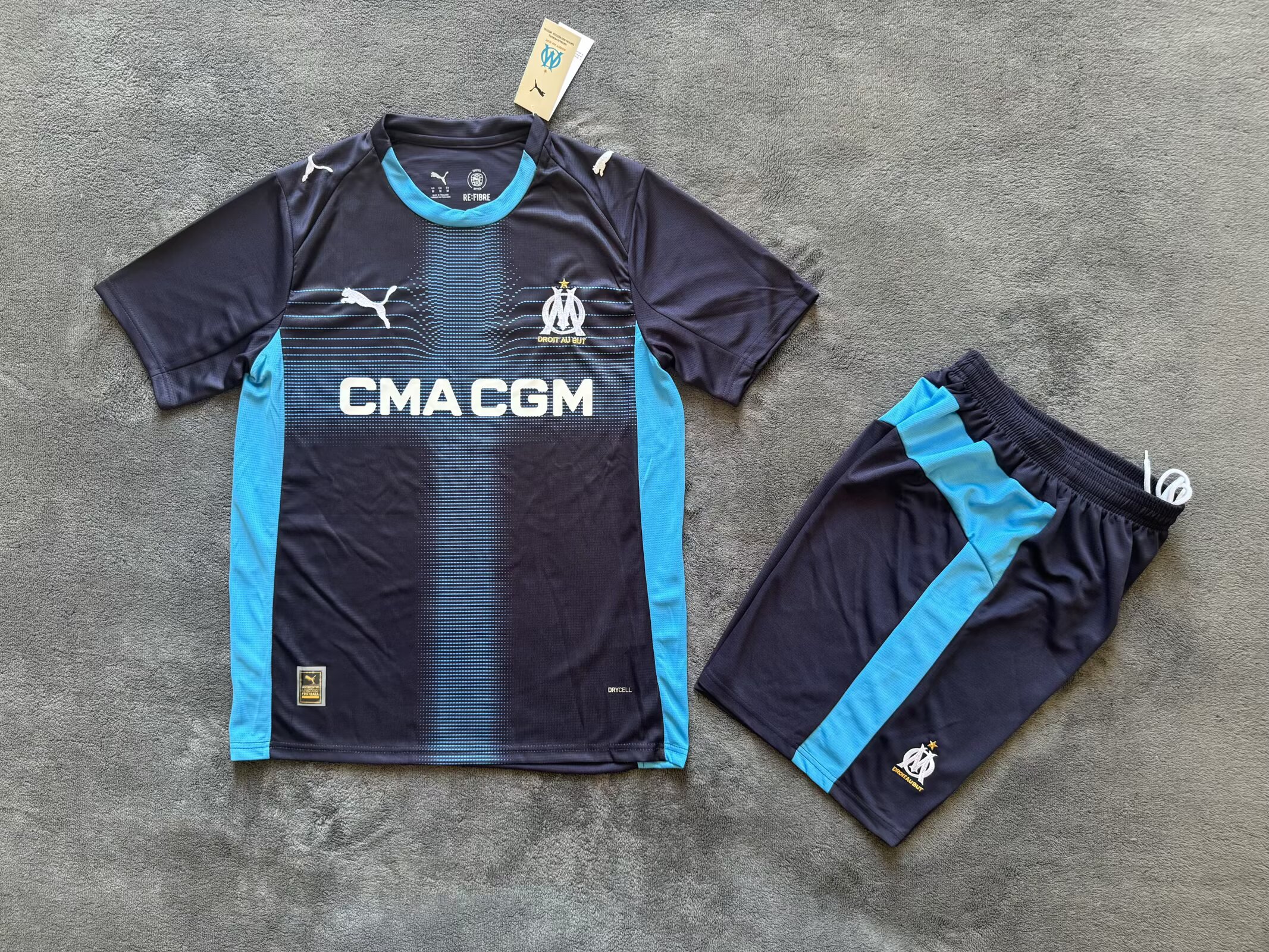 Adults kits 25/26 Marseille away