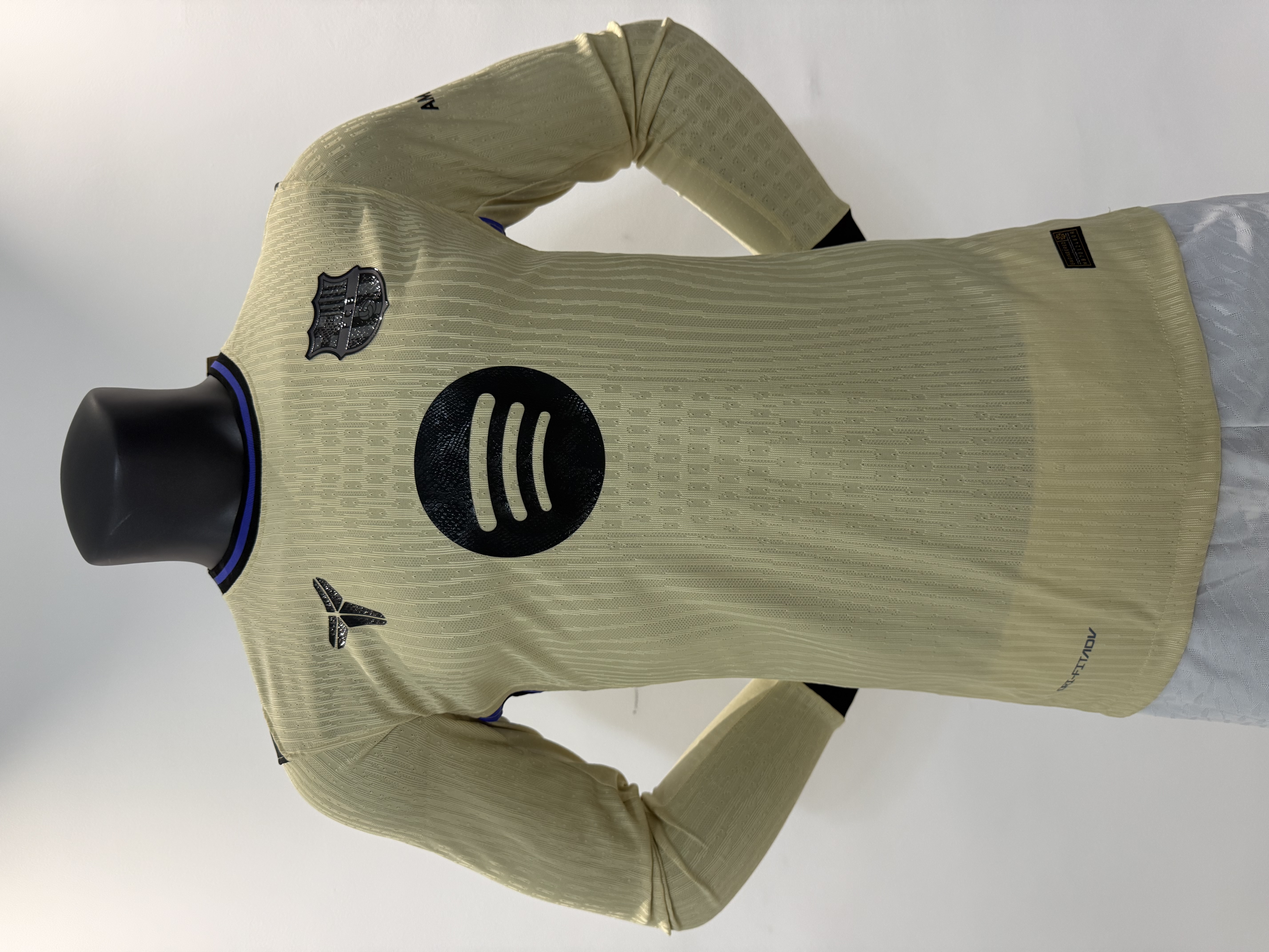 Player Version 25/26 Barcelona away (long sleeved)