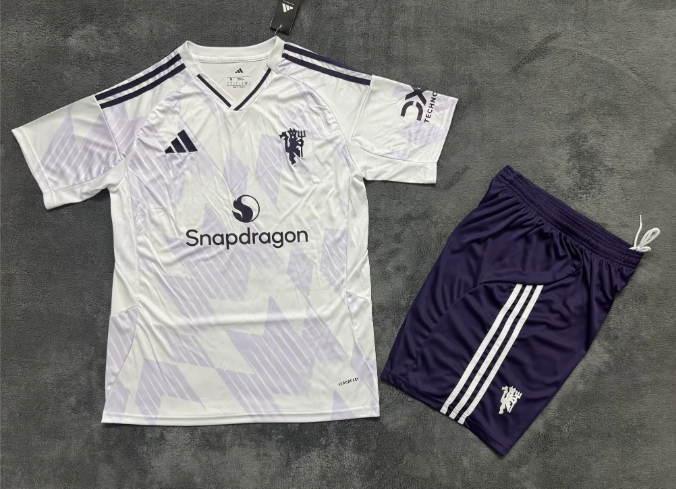 Adults kits 25/26 Manchester United Away