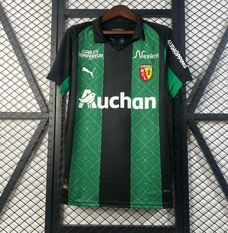 Fans Version 25/26 Lens away