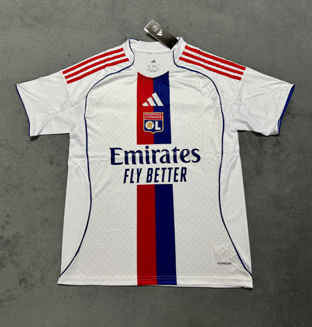 Fans Version 25/26 Lyon home