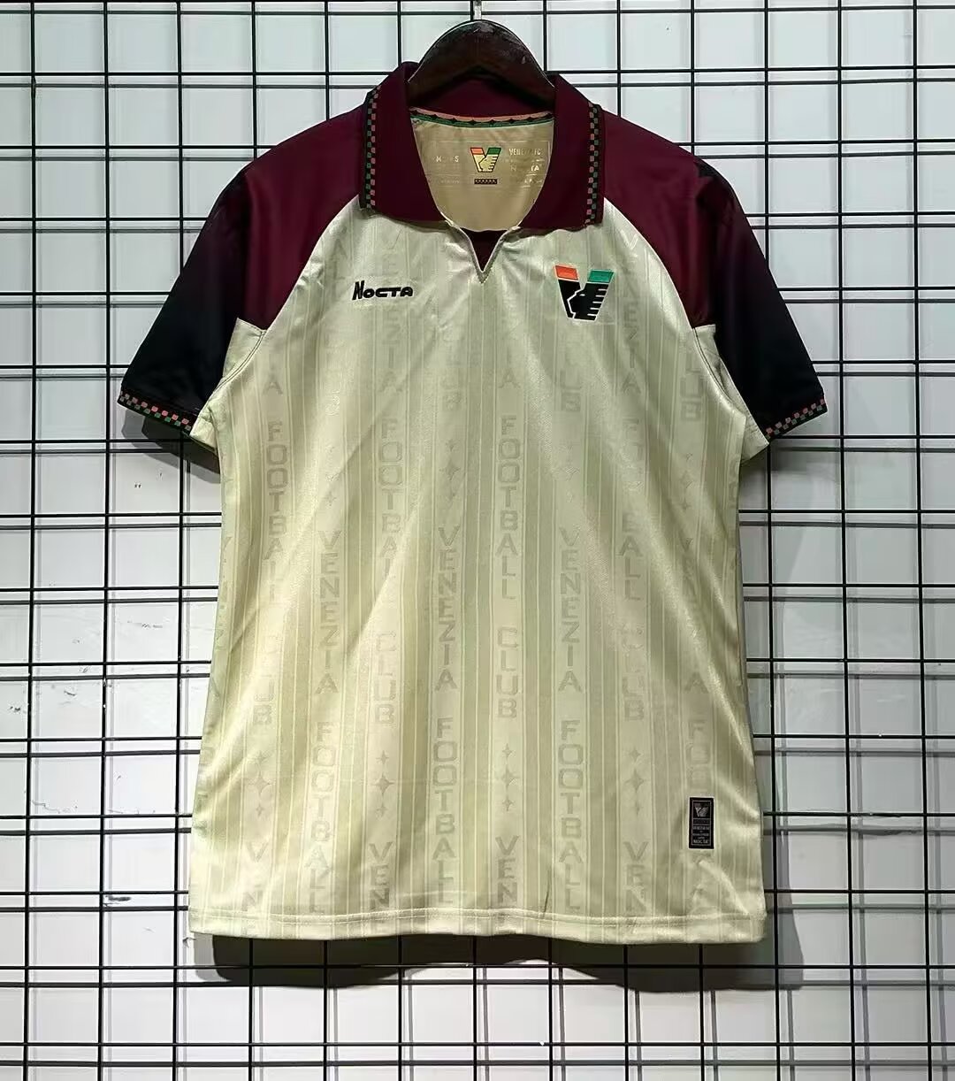 Fans Version 25/26 Venice away no ads