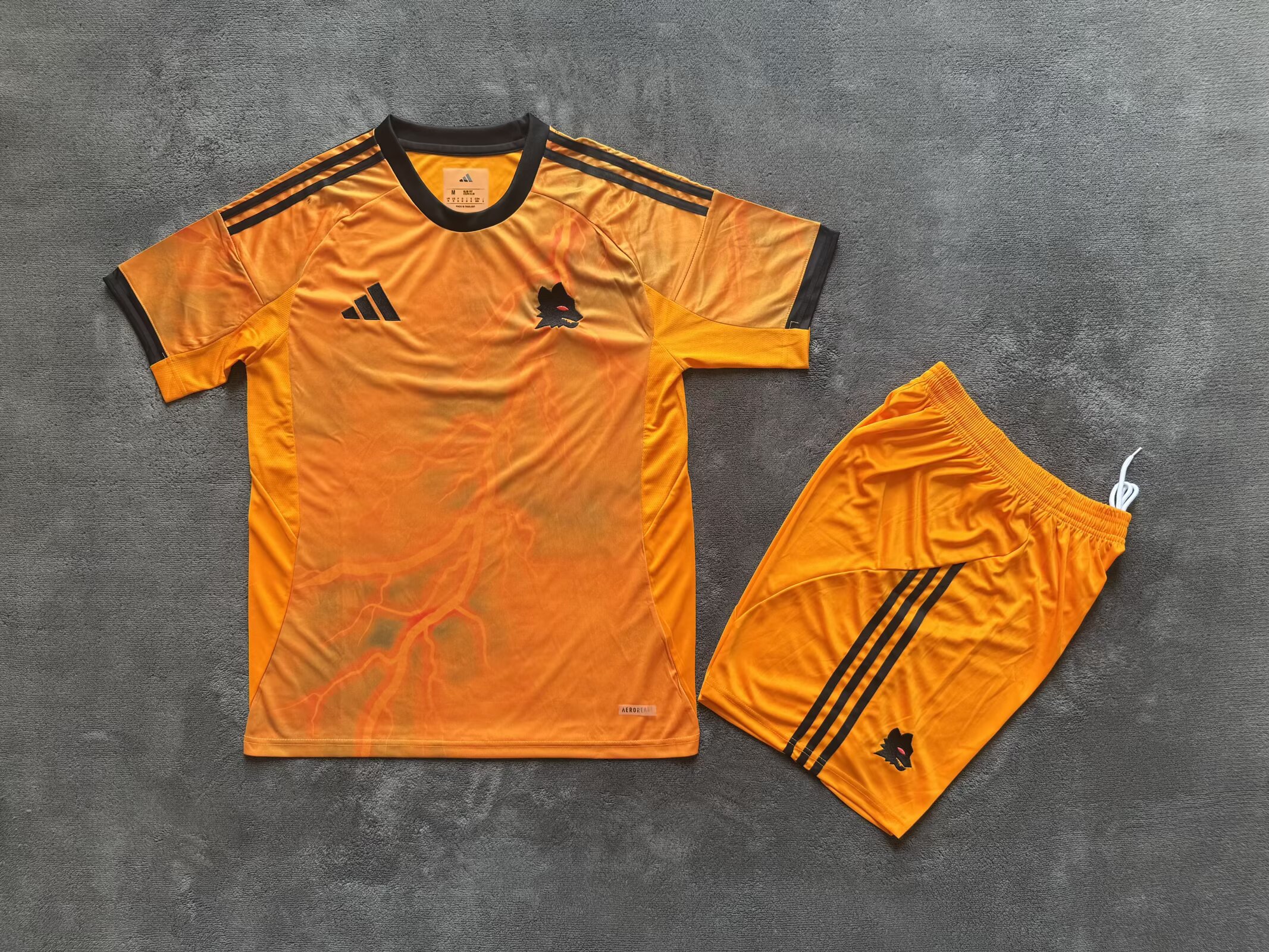  Adults kits 25/26 Roman away