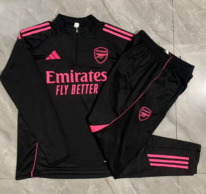25/26 Half Arsenal Black (Pink Advertisement) Tracksuit