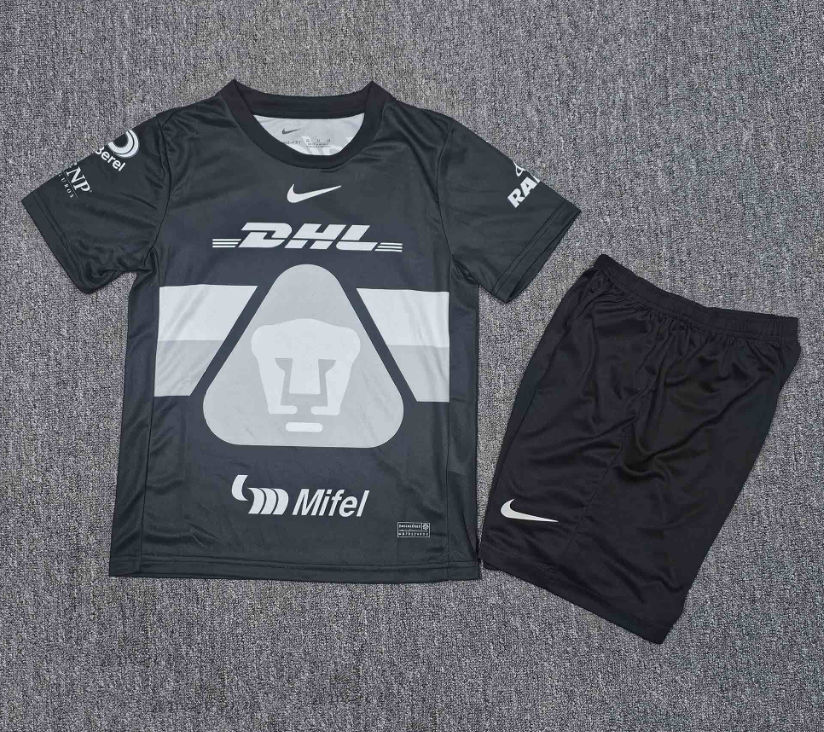  kids Kits 25/26 black puma goalkeeper