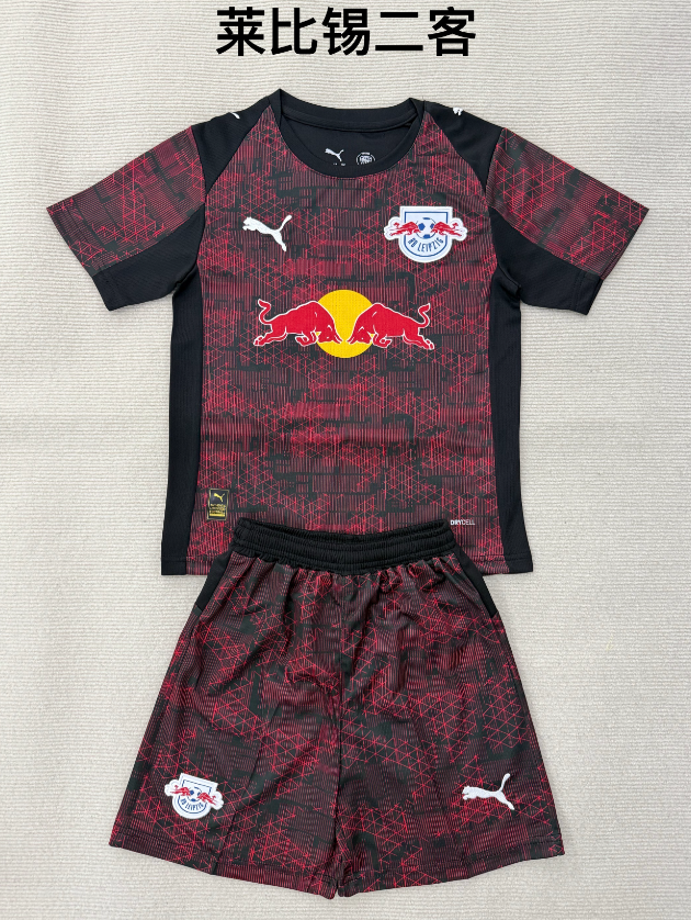 Adults kits 25/26 Leipzig second away
