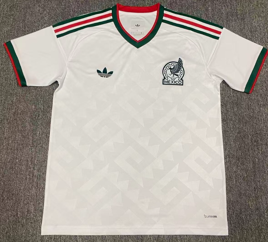 Fan version 25/26 Mexico away
