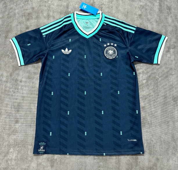 Fan version 25/26 Germany away
