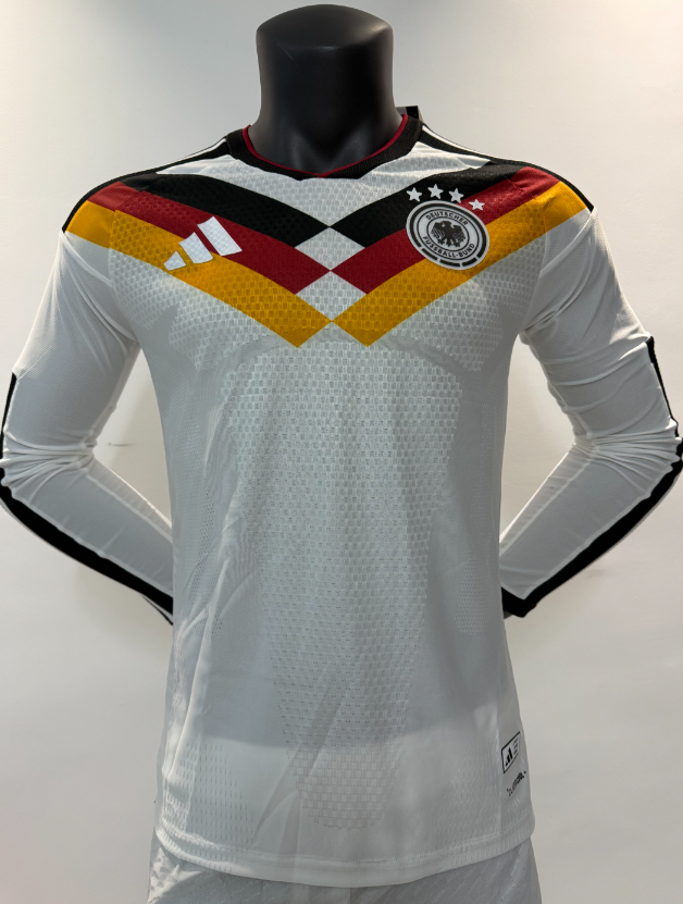 Player Version 26/27 German home long sleeved