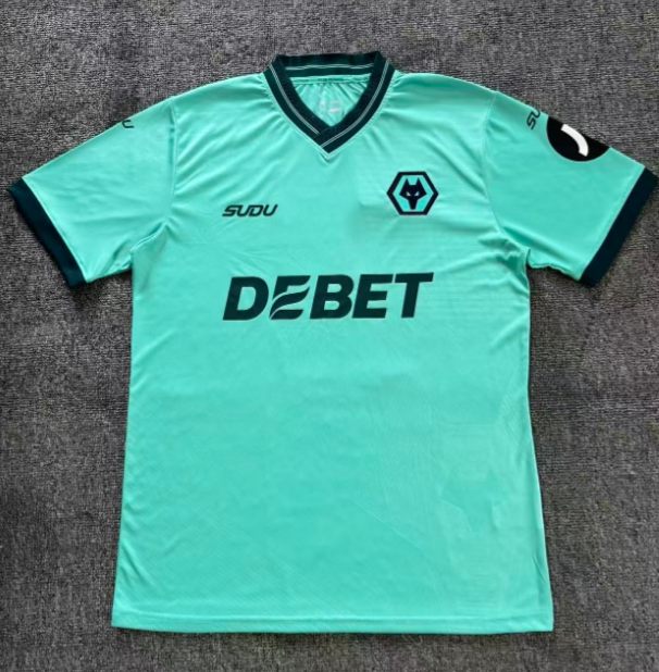 Fan version 25/26 Wolves away