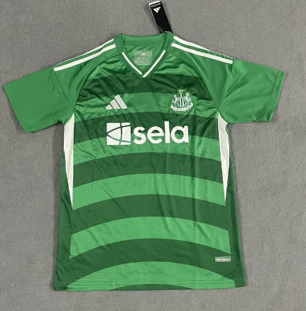 Fan version 25/26 Newcastle Second away