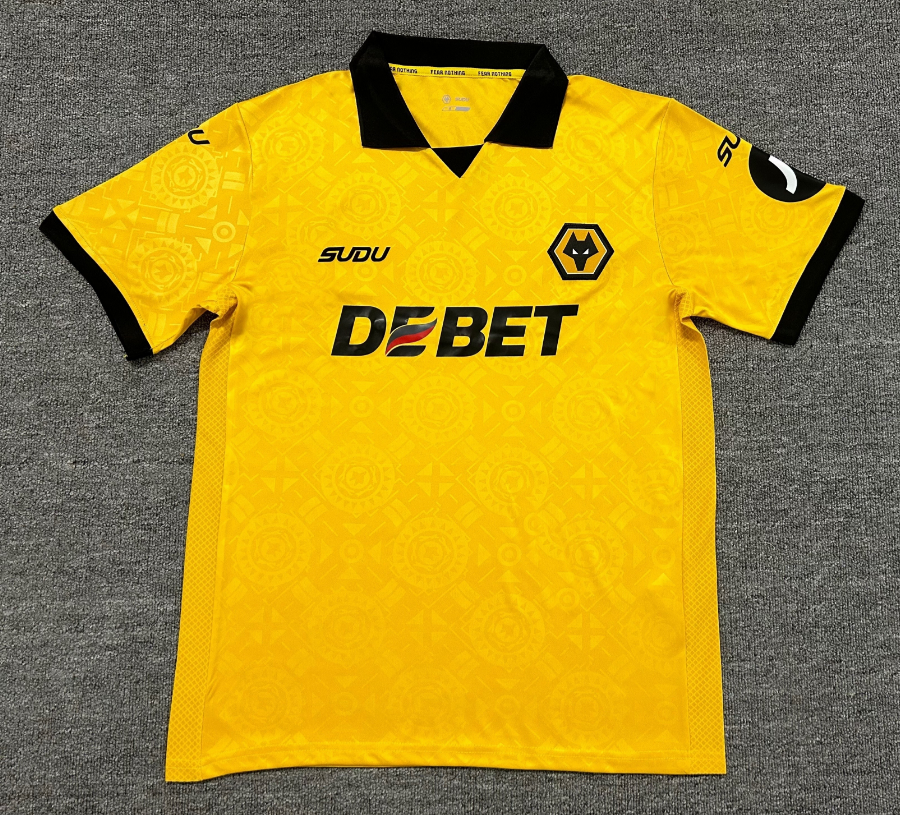 Fan version 25/26 Wolves home