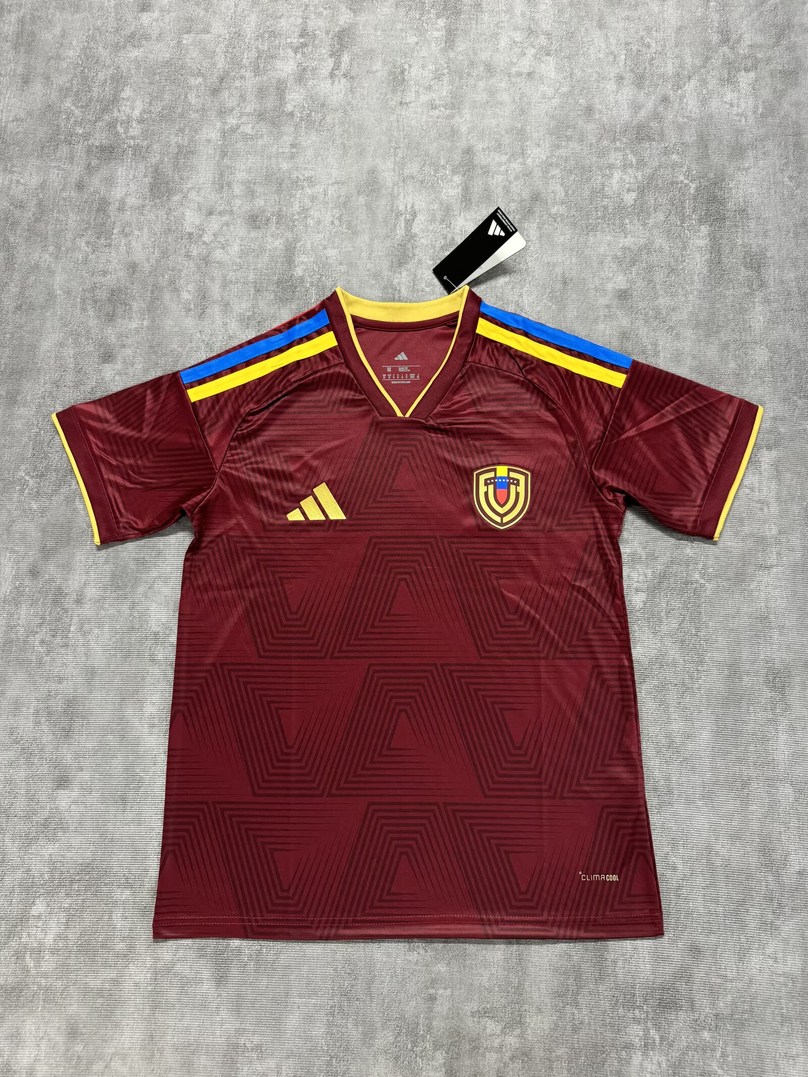 Fan version 25/26 Venezuela home 