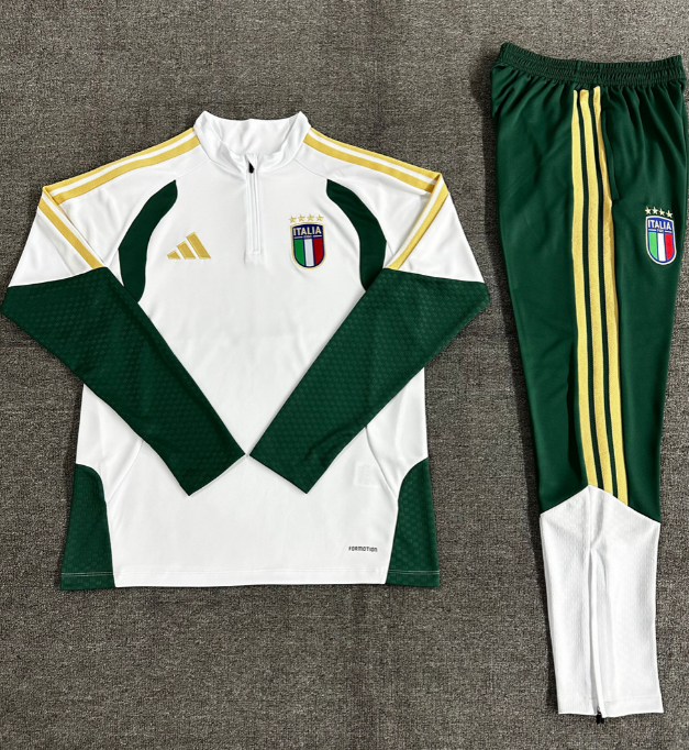 26/27 kid half Italian White Tracksuit