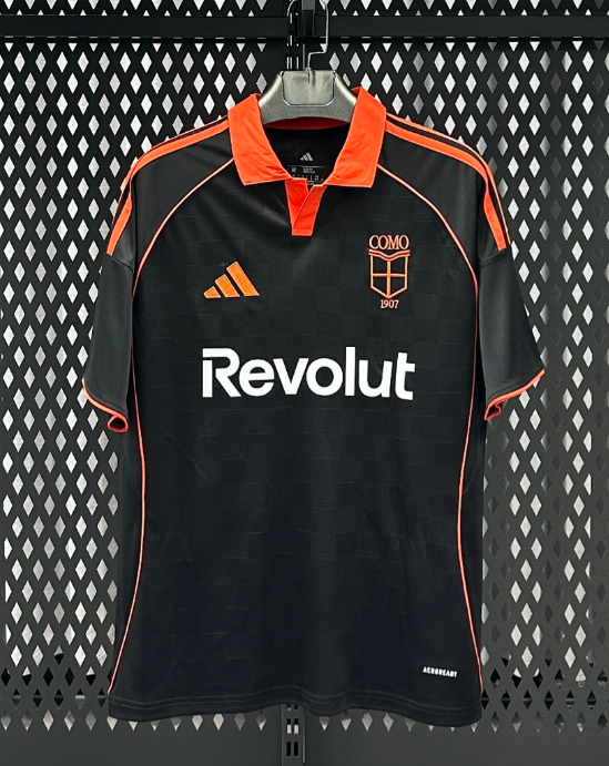 Fan version 25/26 Como Two away