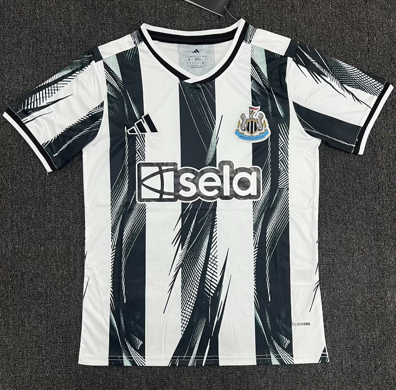 Fans Version 26/27 Newcastle Commemorative Edition