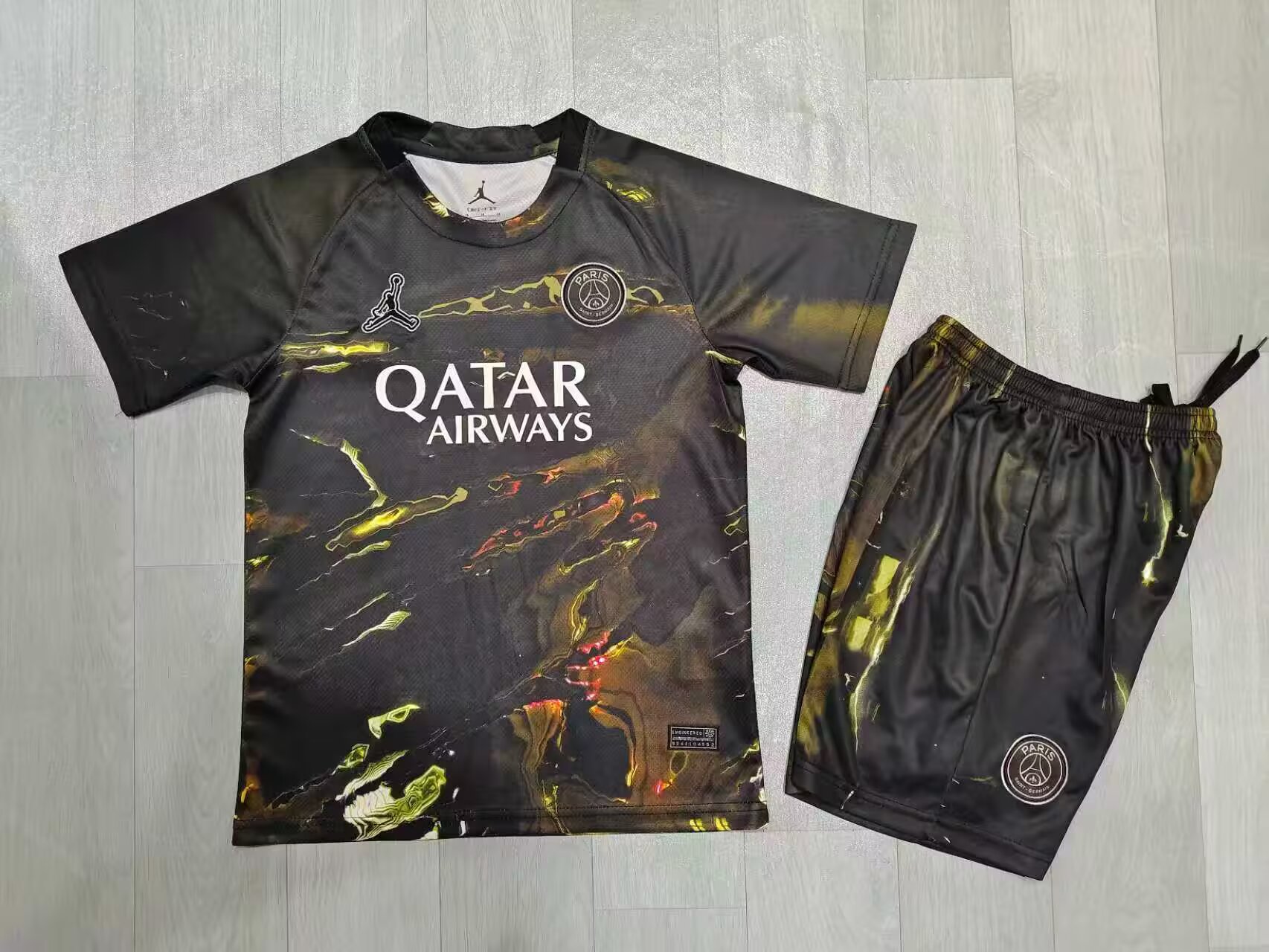 kids Kits 25/26 Paris Four away