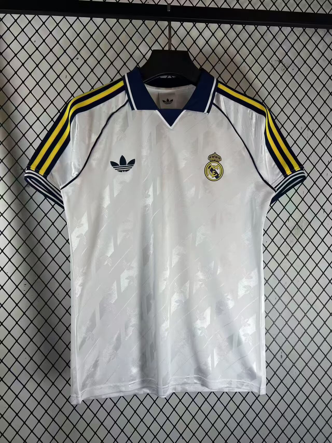 Fan version 26/27 Real Madrid Retro White