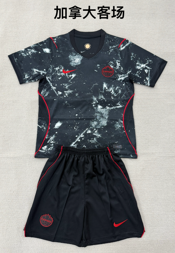 Adults kits 26/27 Canada away