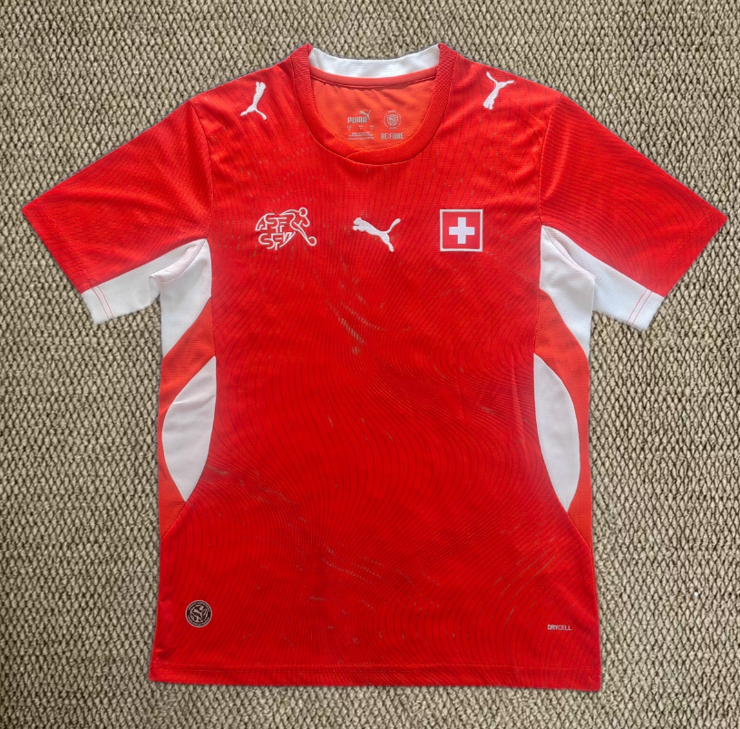 Fans Version 26/27 Switzerland Home