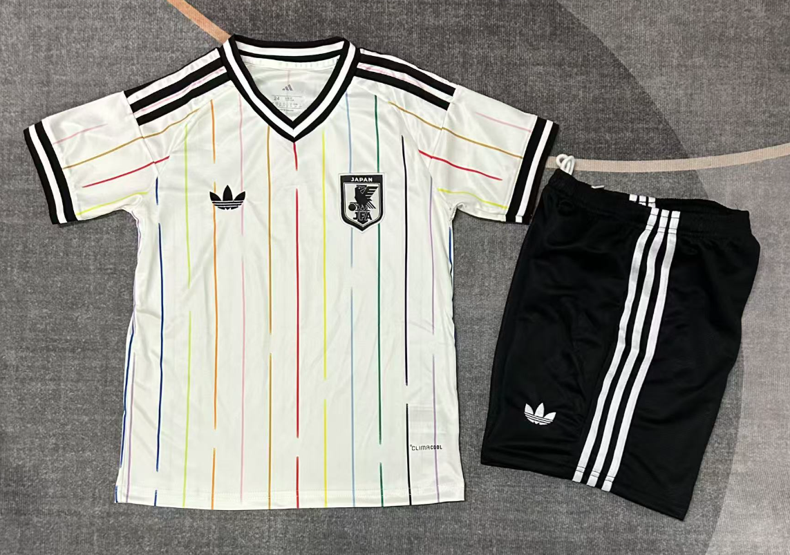 kids Kits 26/27 Japan away