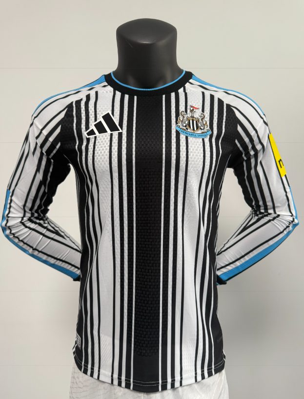 Player Version 26/27 Newcastle United home long sleeve