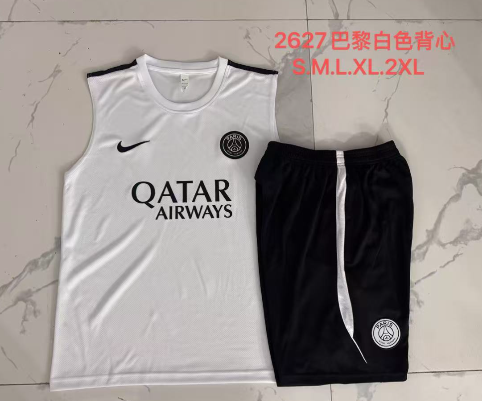26/27 Vest Paris white suit