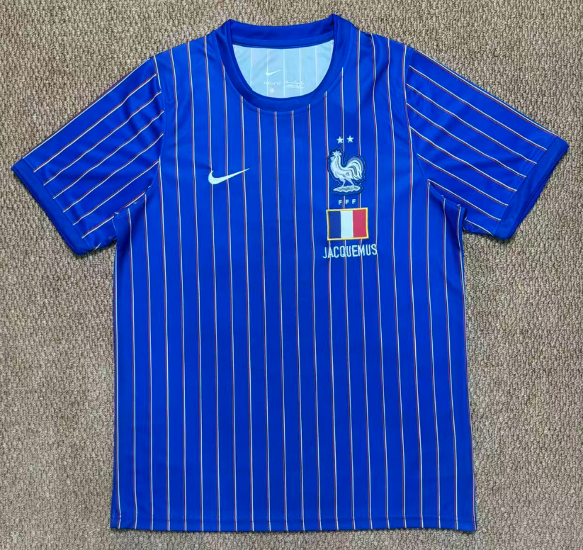 Fans Version 26 French training uniform