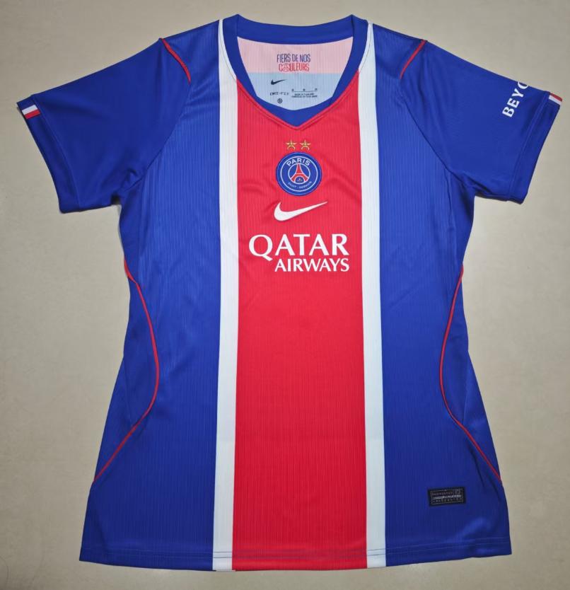 Fans Version 26/27 Paris home women