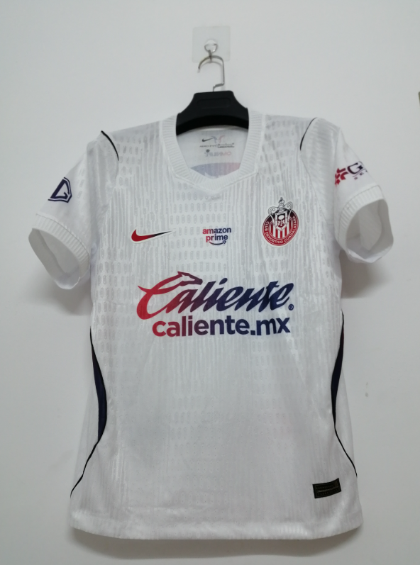 Player Version 26/27 Chivas away