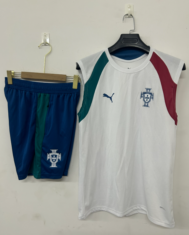 26/27 Vest Portugal white suit