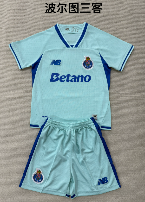 kids Kits 26/27 Porto third away