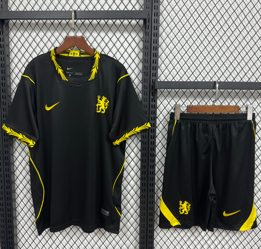 Adults kits 26/27 Chelsea away