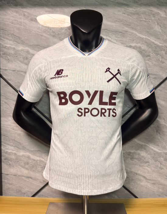 Player Version 26/27 West Ham away