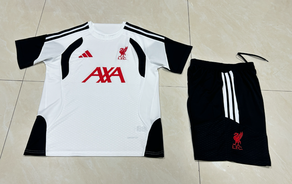 26/27 Adults Liverpool white Training Kits