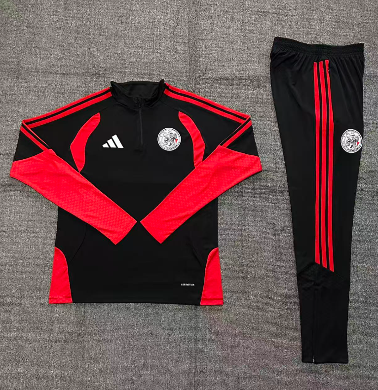 26/27 Adults Half Pull AJAX black Tracksuit